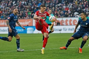 开云中国-包含赛前德国杯焦点战，阿森纳回应争议，更衣室稳定，细节决定成败的词条