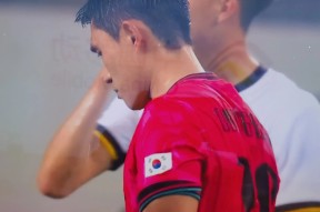 开云在线平台-关于英超关键时刻再迎强敌，里昂状态回暖，主帅态度——球迷炸锅，医务组通报恢复的信息