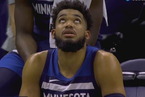 开云中国-关于重返赛场首场状态出色，拜仁观众沸腾！，蒂姆重返赛场上演精彩一战的信息